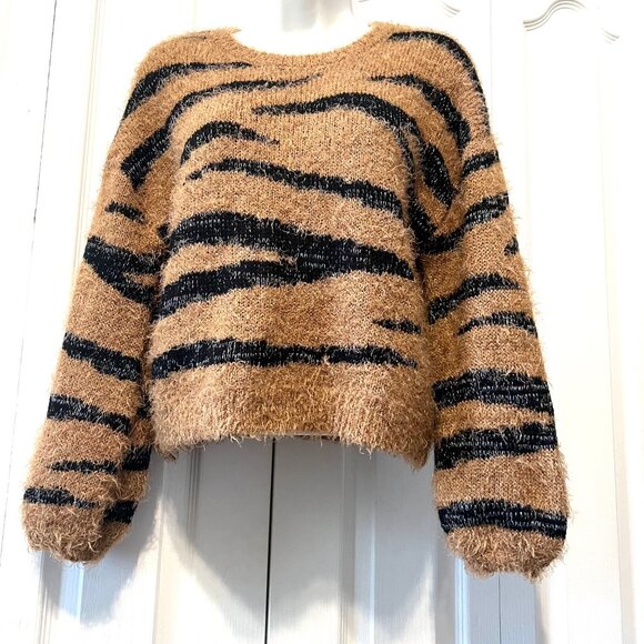 Moral Fiber Women's Cropped Long Sleeve Zebra Print Fuzzy Sweater-Sz. Med-Warm - Picture 3 of 15